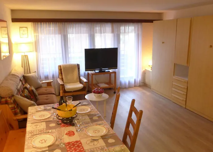 Apartment Pasadena-2 By Interhome